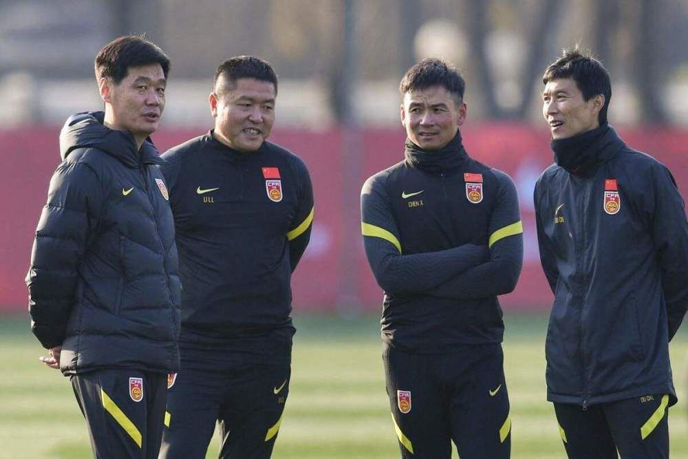 成人国产综合
